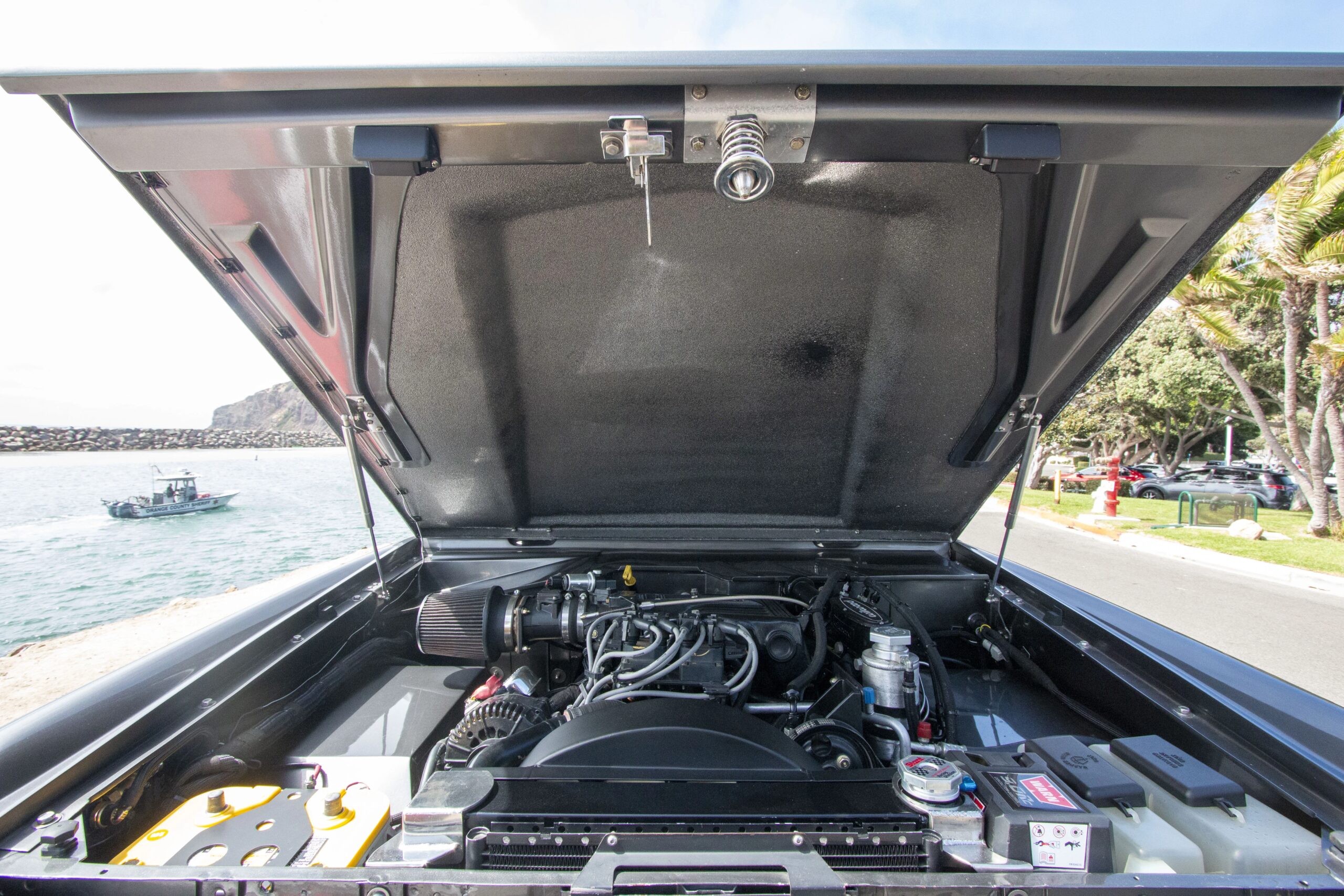 Ford-Bronco-2-door-1972-Silver-Black-36