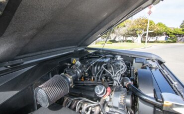 Ford-Bronco-2-door-1972-Silver-Black-38