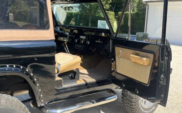 Ford-Bronco-2-door-1973-Black-Tan-13