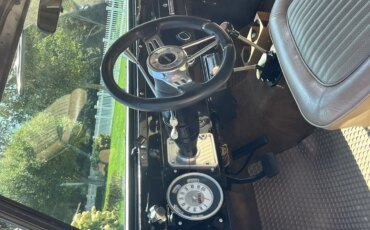 Ford-Bronco-2-door-1973-Black-Tan-3