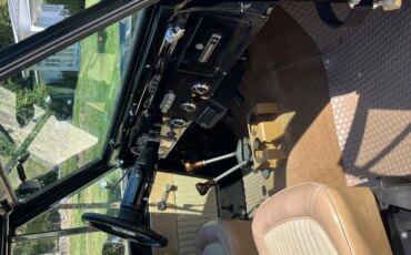 Ford-Bronco-2-door-1973-Black-Tan-6