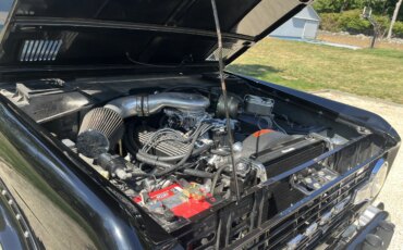 Ford-Bronco-2-door-1973-Black-Tan-7
