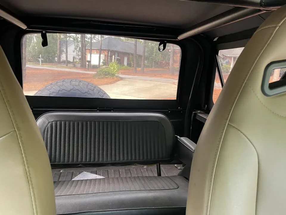 Ford-Bronco-2-door-1974-Gray-Gray-12