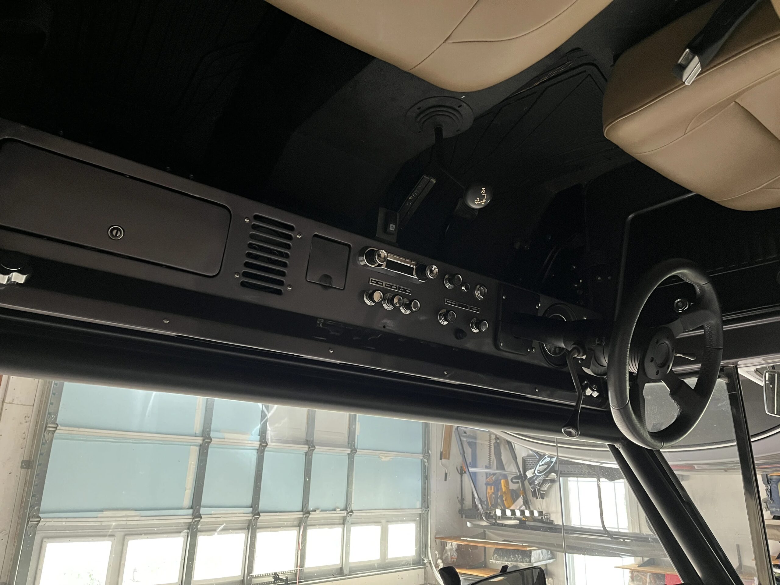 Ford-Bronco-2-door-1974-Gray-Gray-17