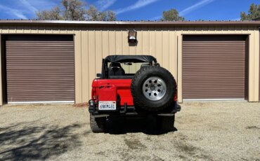 Ford-Bronco-2-door-1974-Red-Black-8