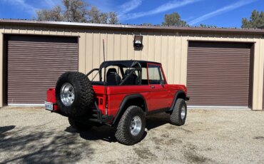 Ford-Bronco-2-door-1974-Red-Black-9
