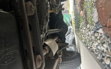 Ford-Bronco-2-door-1986-Gray-15