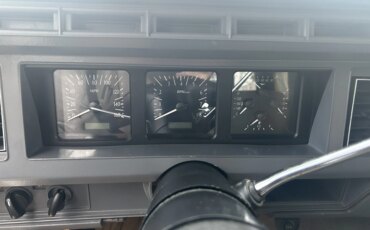 Ford-Bronco-2-door-1986-Gray-18