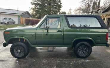 Ford-Bronco-2-door-1986-Gray-4