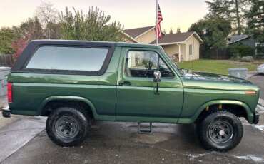 Ford-Bronco-2-door-1986-Gray-8