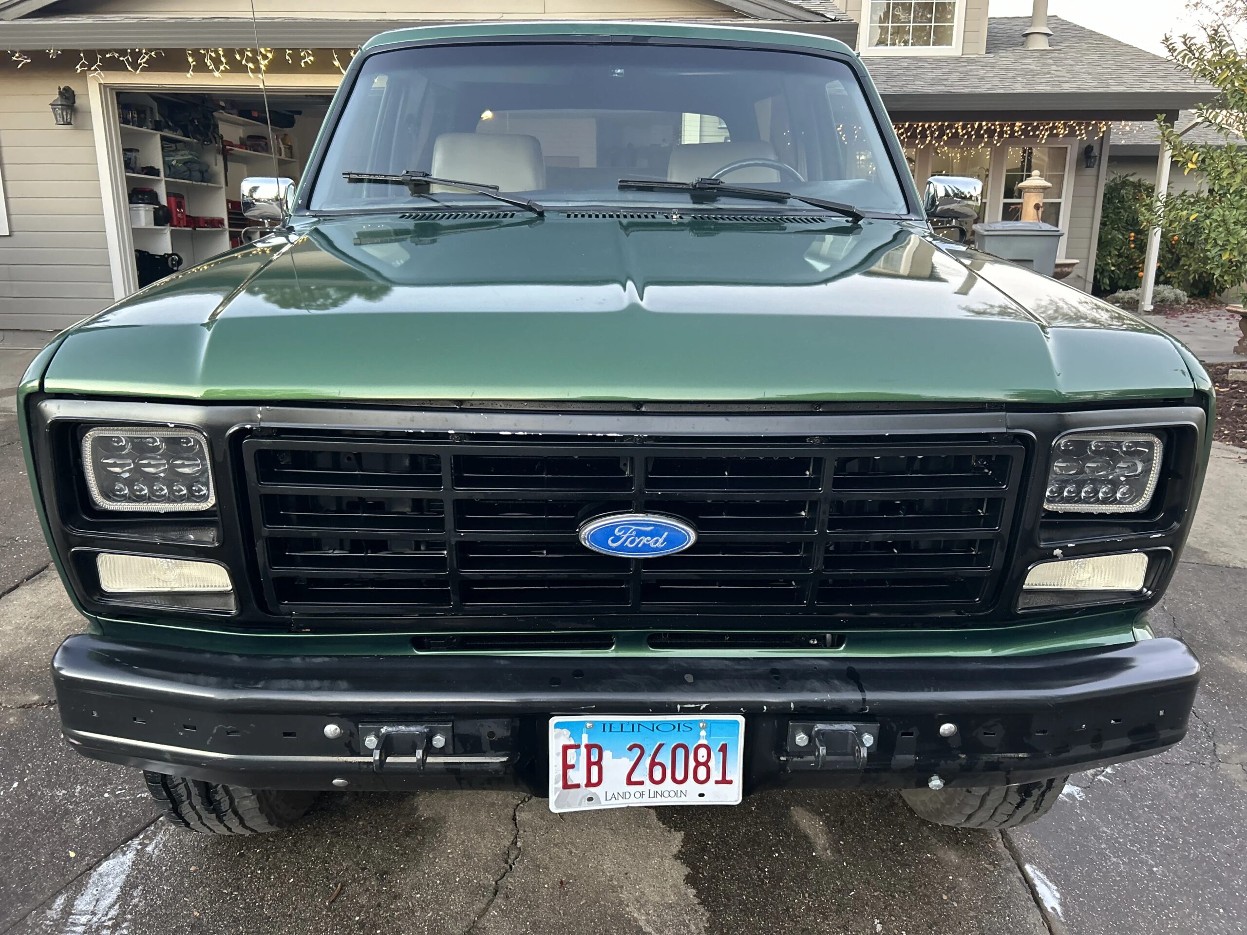 Ford-Bronco-2-door-1986-Gray-9
