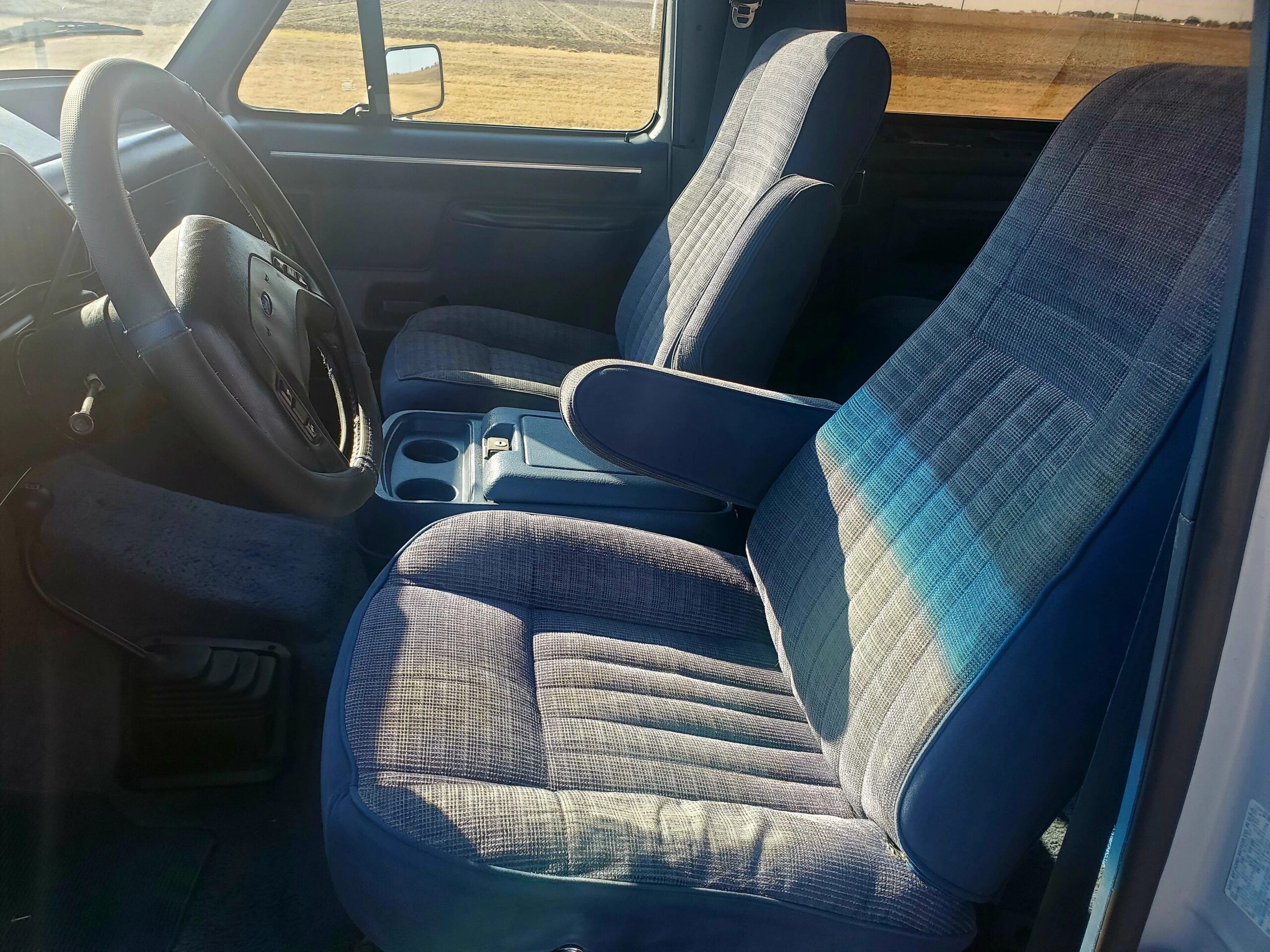 Ford-Bronco-2-door-1988-Gray-Blue-12