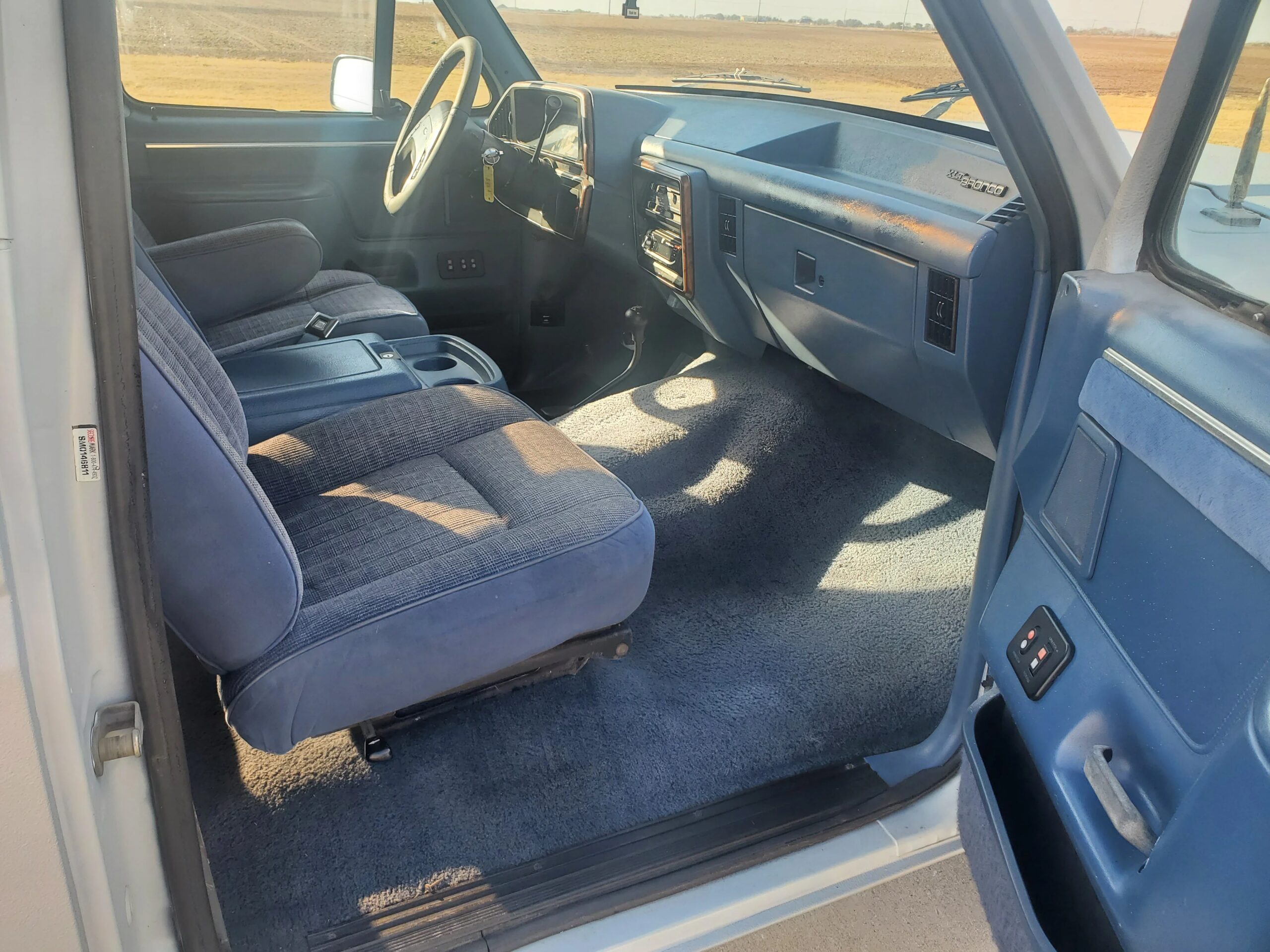 Ford-Bronco-2-door-1988-Gray-Blue-13
