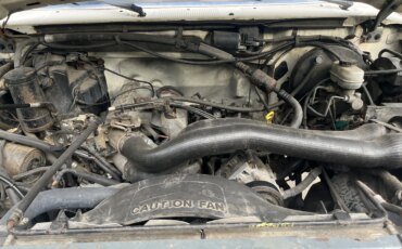 Ford-Bronco-2-door-1990-White-16