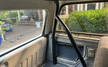Ford-Bronco-2-door-1990-White-2