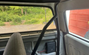 Ford-Bronco-2-door-1990-White-3
