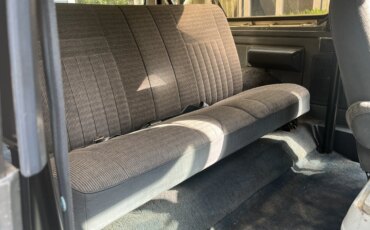 Ford-Bronco-2-door-1990-White-9