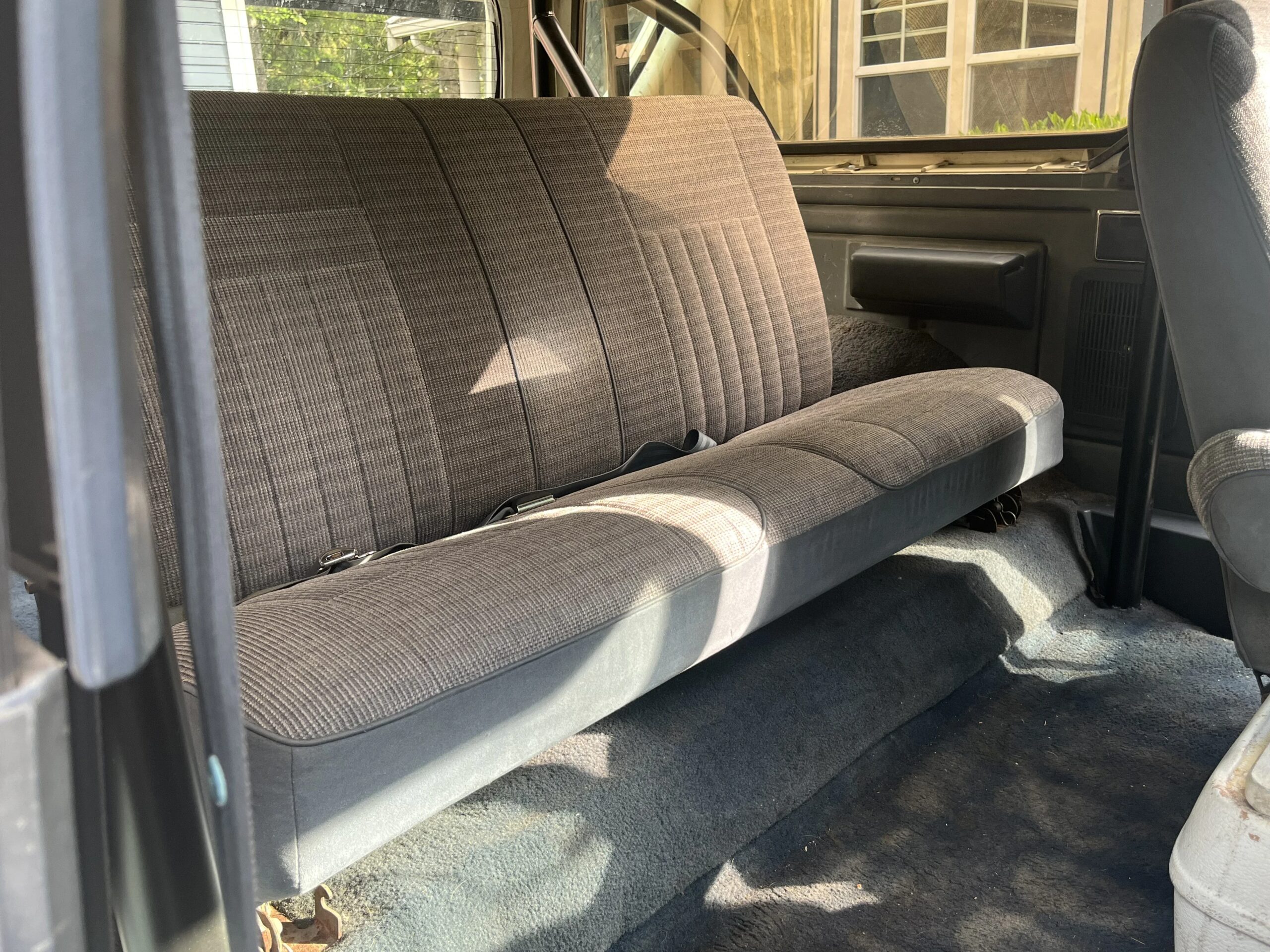 Ford-Bronco-2-door-1990-White-9
