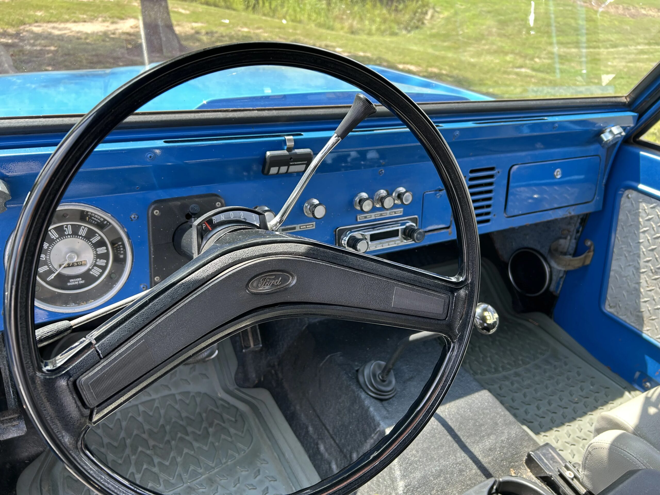 Ford-Bronco-2-door-first-edition-1975-Blue-Gray-12