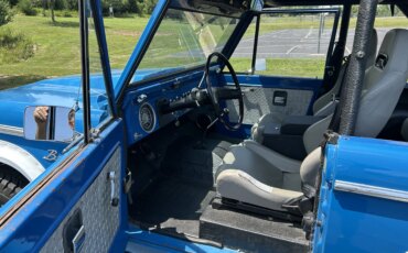Ford-Bronco-2-door-first-edition-1975-Blue-Gray-8
