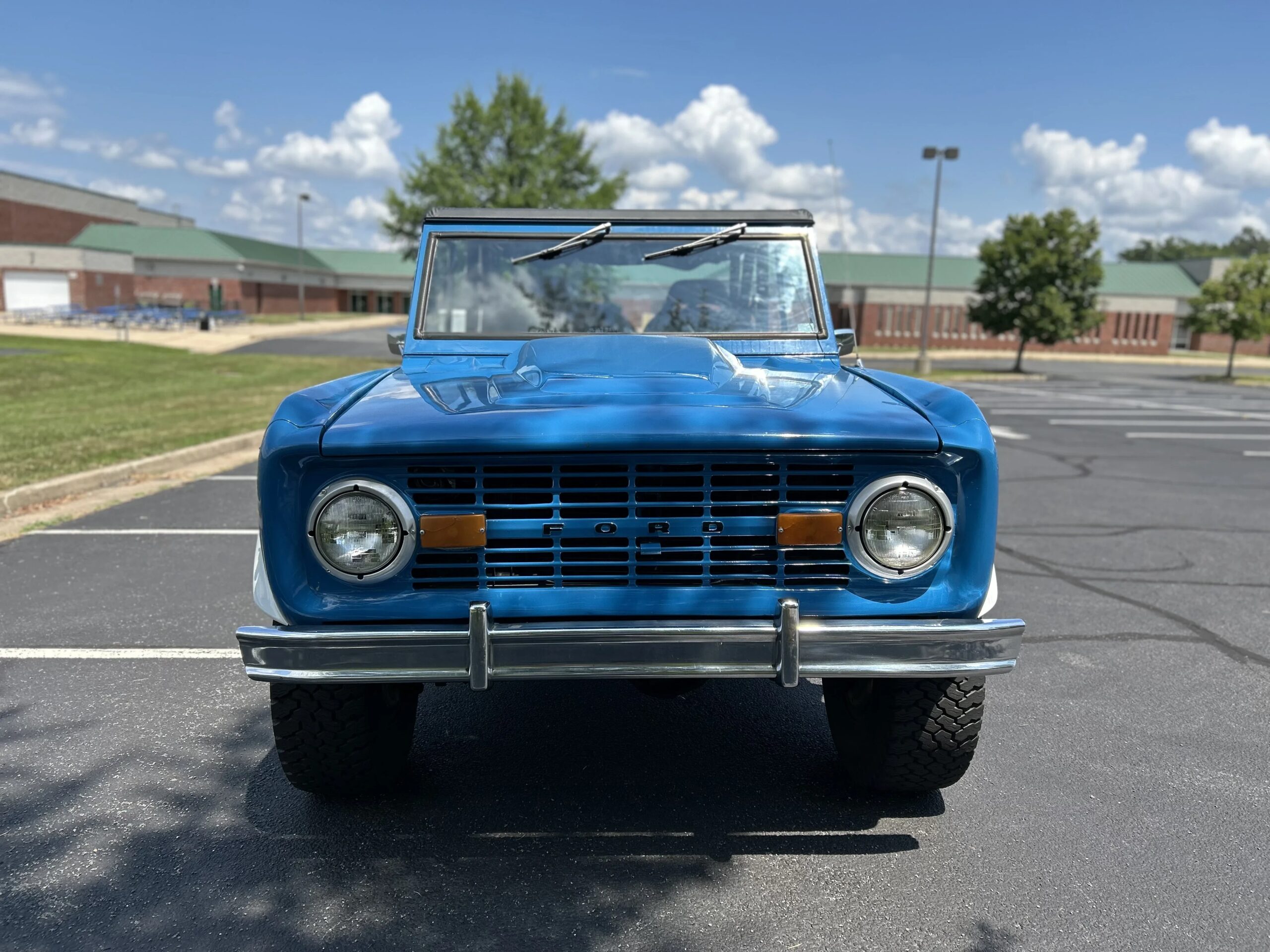 Ford-Bronco-2-door-first-edition-1975-Blue-Gray