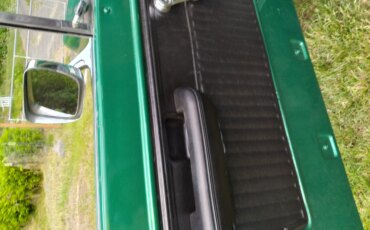 Ford-Bronco-2-door-first-edition-1976-Green-Green