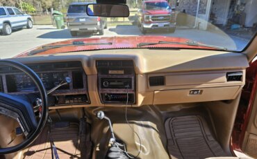 Ford-Bronco-eddie-bauer-1985-Red-Tan-9