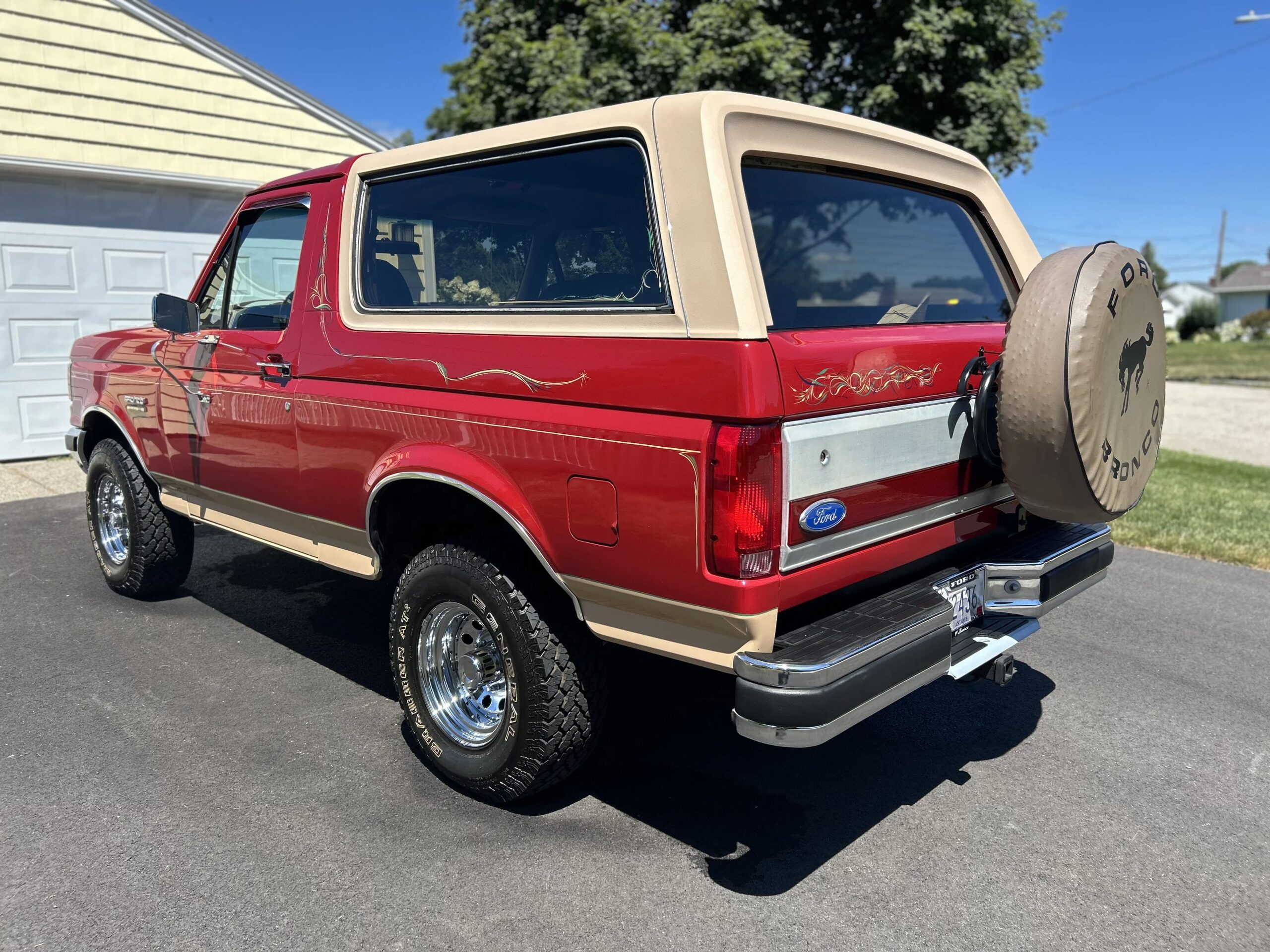 Ford-Bronco-eddie-bauer-1991-Red-Beige-33
