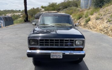 Ford-Bronco-ii-4wd-1988-Black-Tan-2