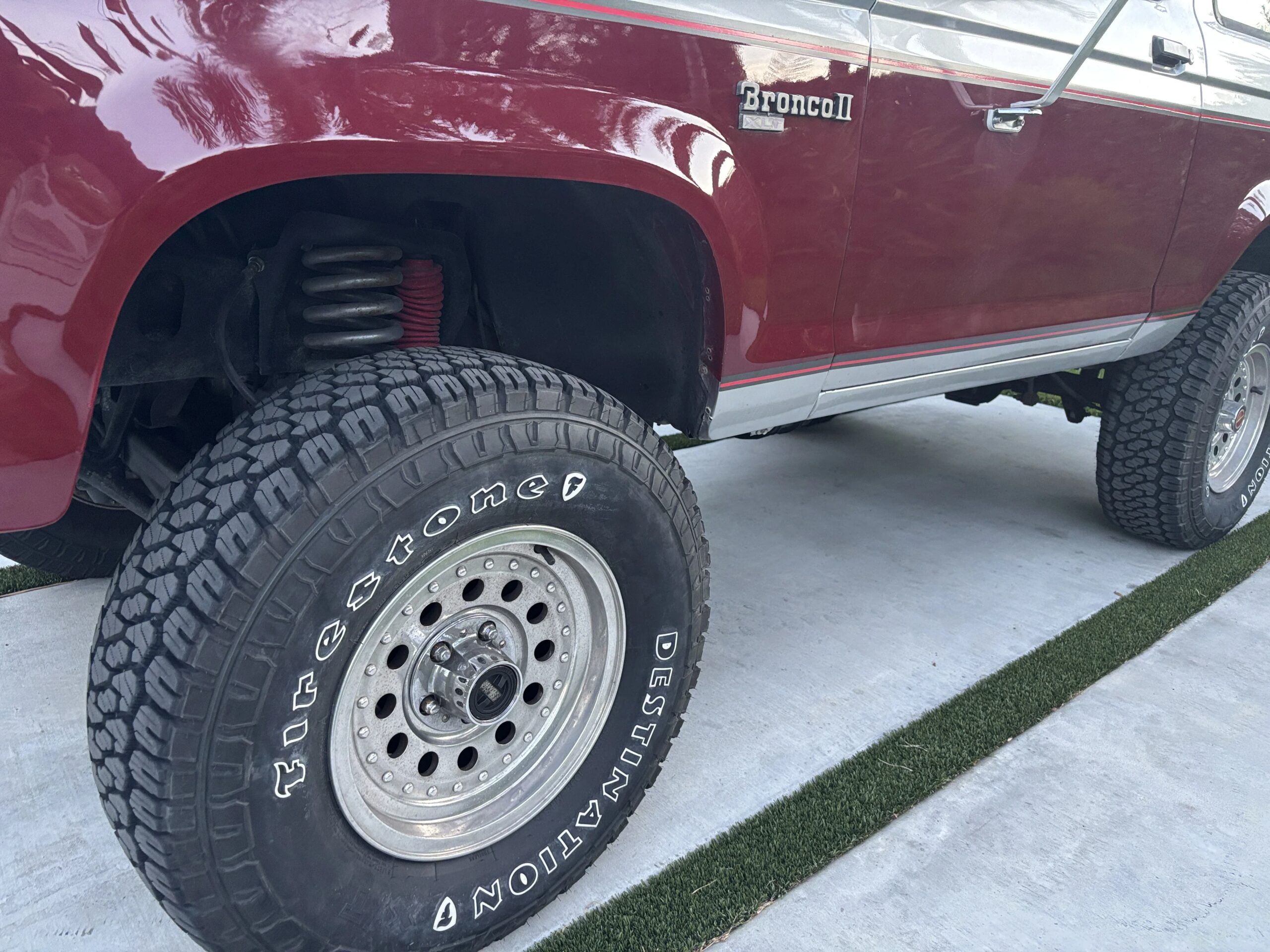 Ford-Bronco-ii-4wd-1988-Red-Red-11