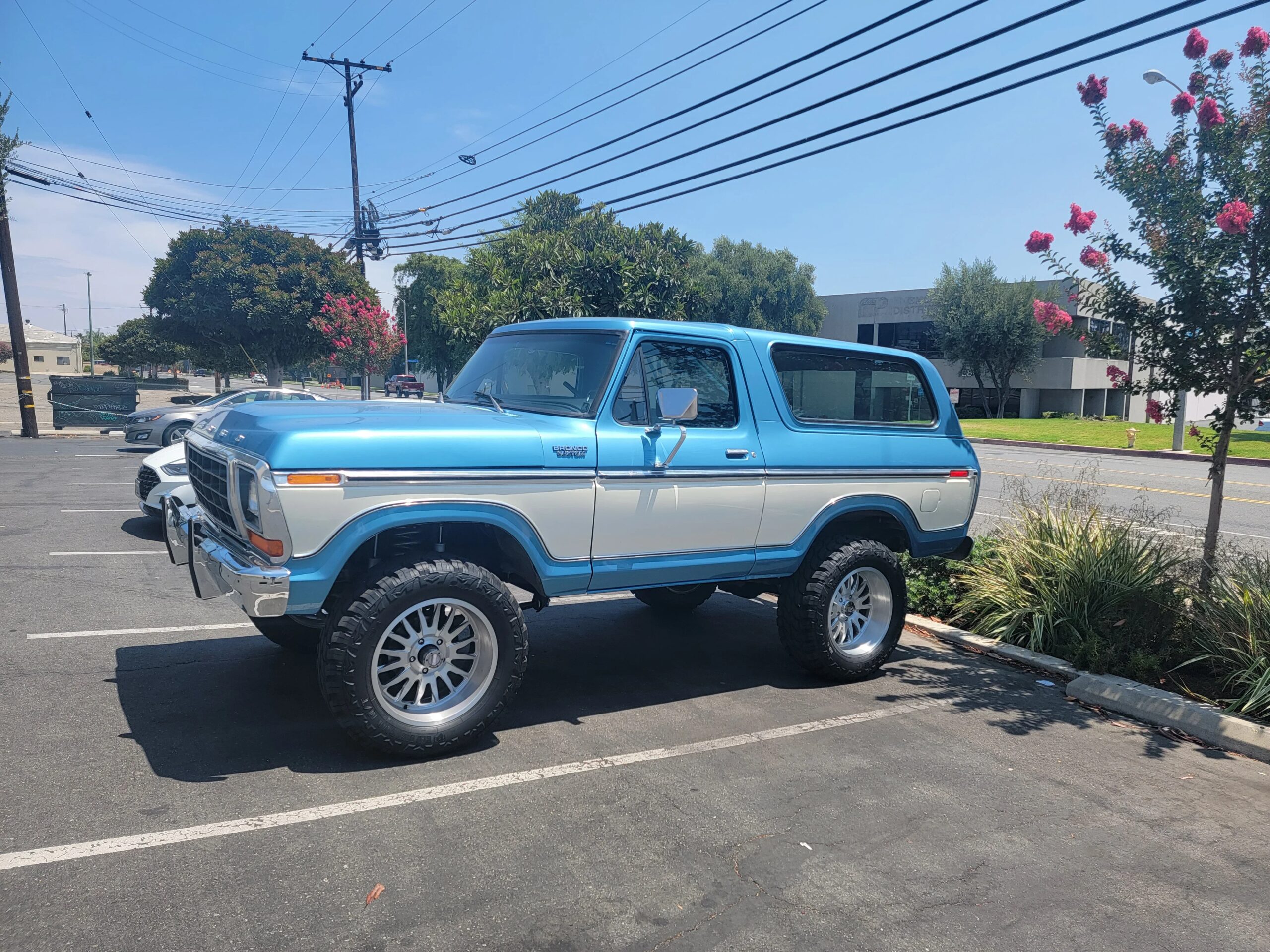 Ford-Bronco-xlt-1979-Blue-1