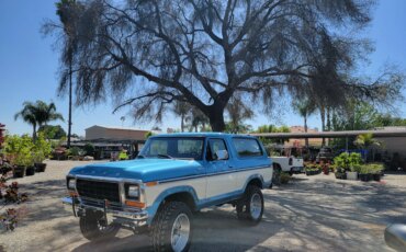 Ford-Bronco-xlt-1979-Blue-10
