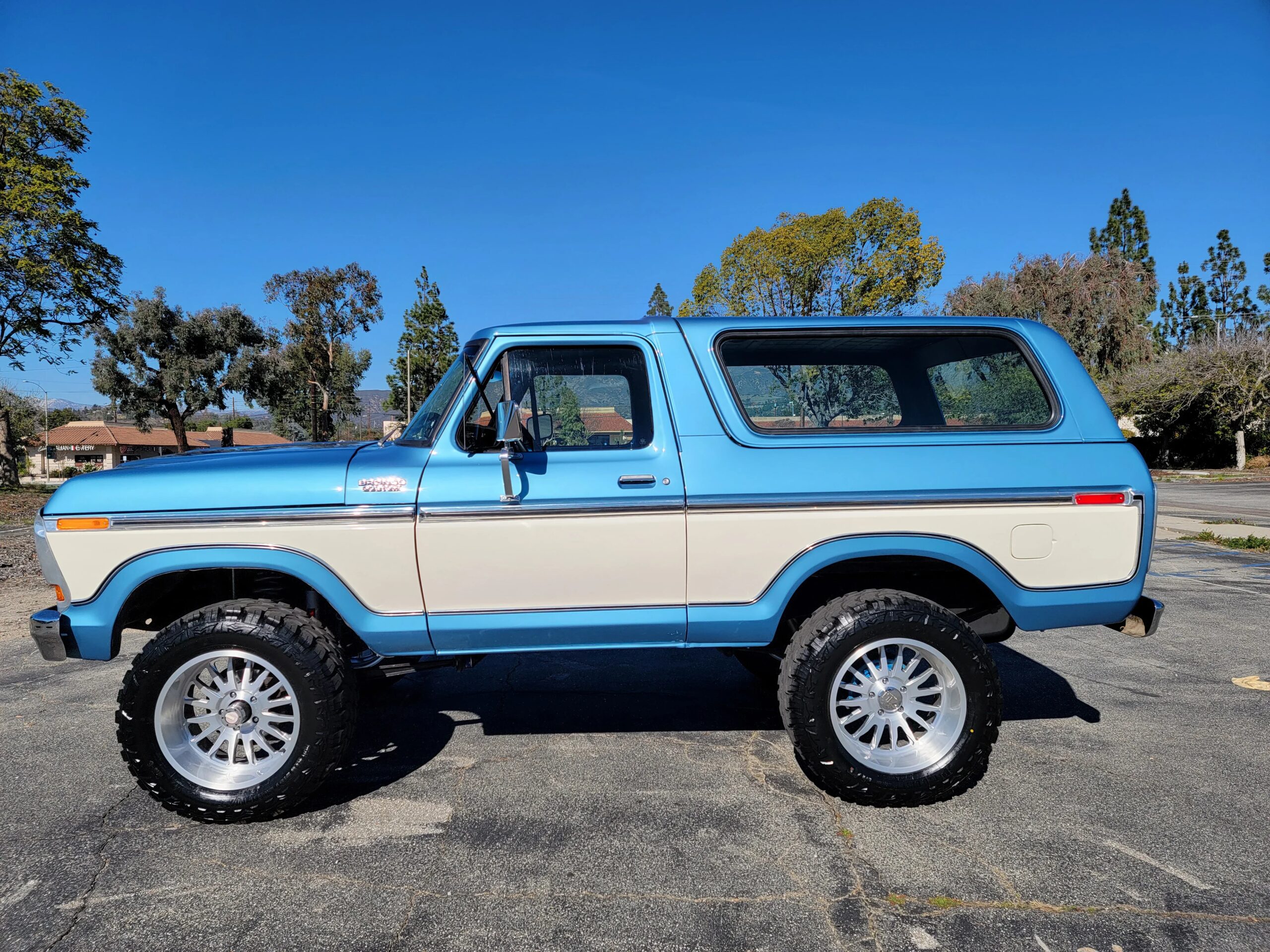 Ford-Bronco-xlt-1979-Blue-3