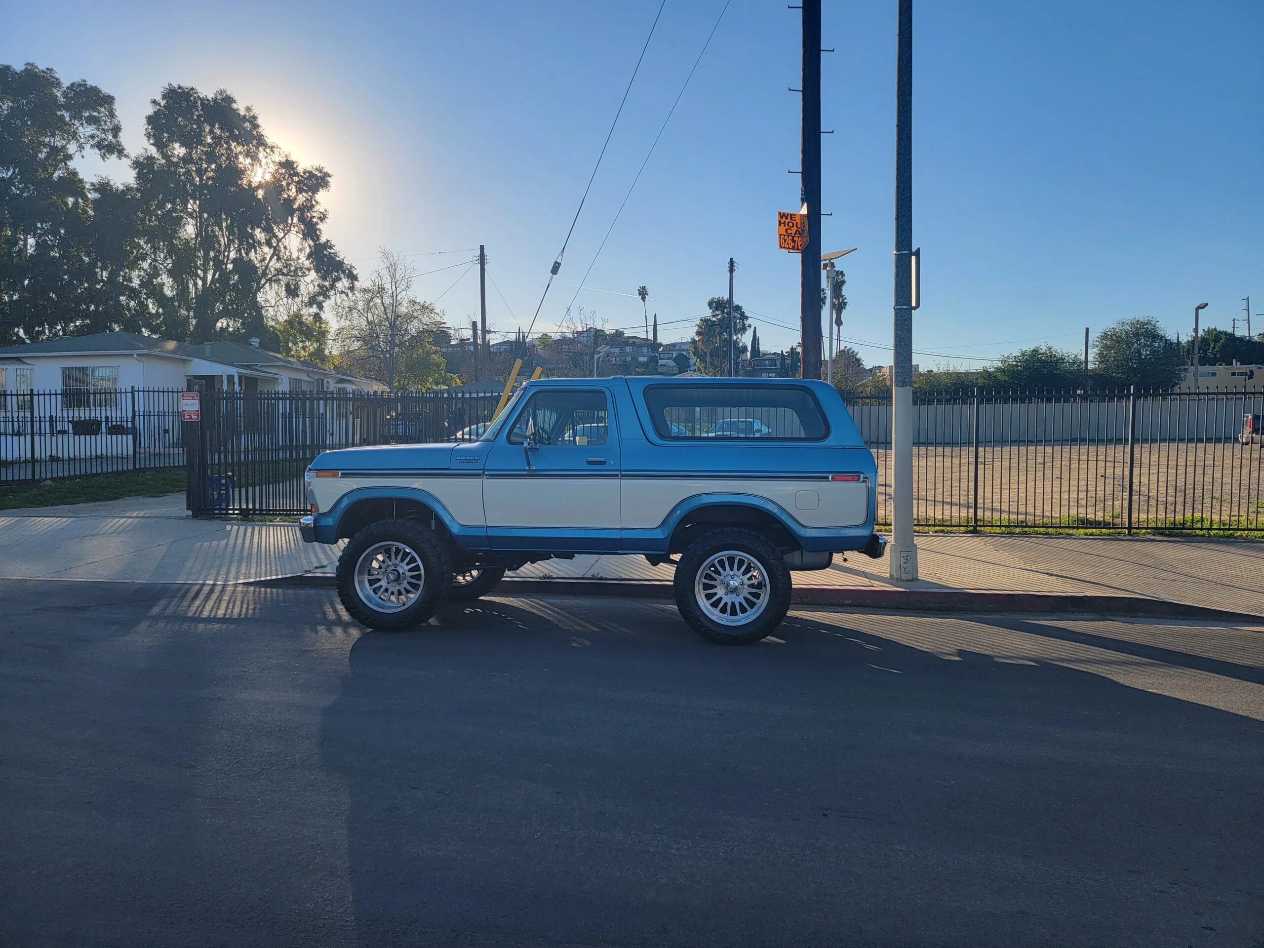 Ford-Bronco-xlt-1979-Blue-7