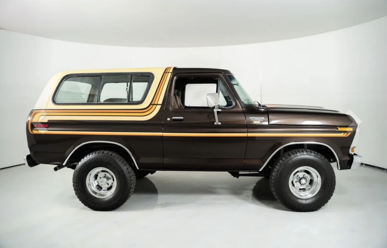 Ford-Bronco-xlt-1979-Brown-Brown-11
