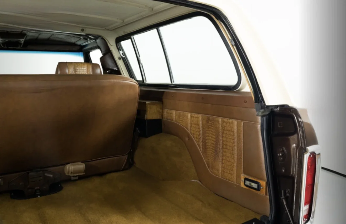 Ford-Bronco-xlt-1979-Brown-Brown-14