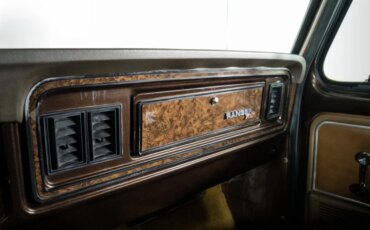Ford-Bronco-xlt-1979-Brown-Brown-32