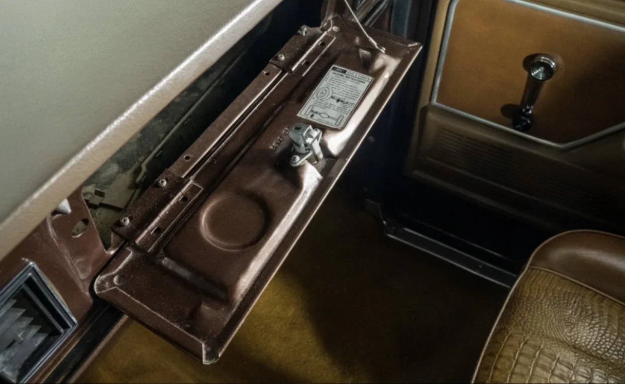 Ford-Bronco-xlt-1979-Brown-Brown-33
