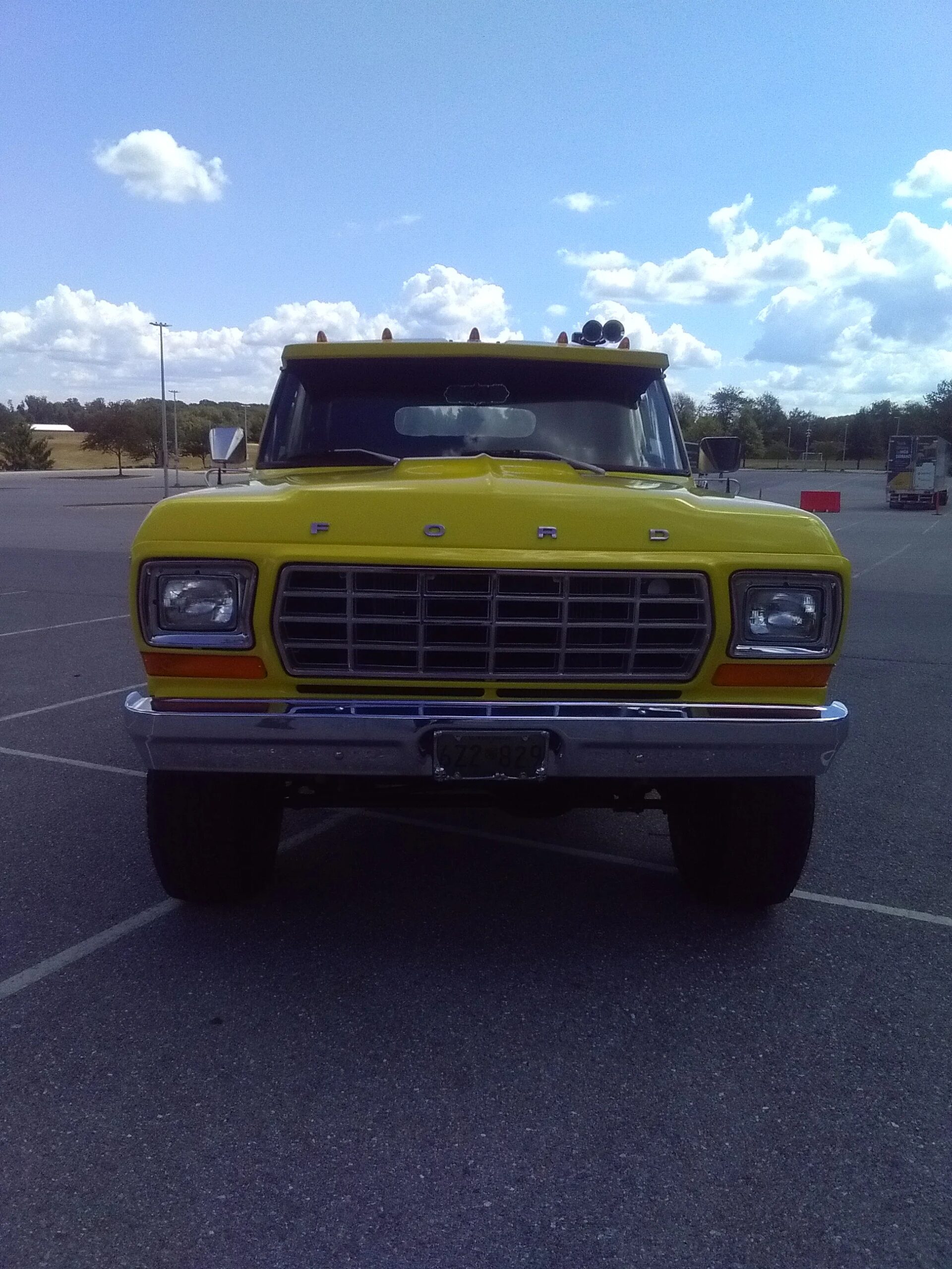 Ford-Bronco-xlt-1979-Yellow-Red-18