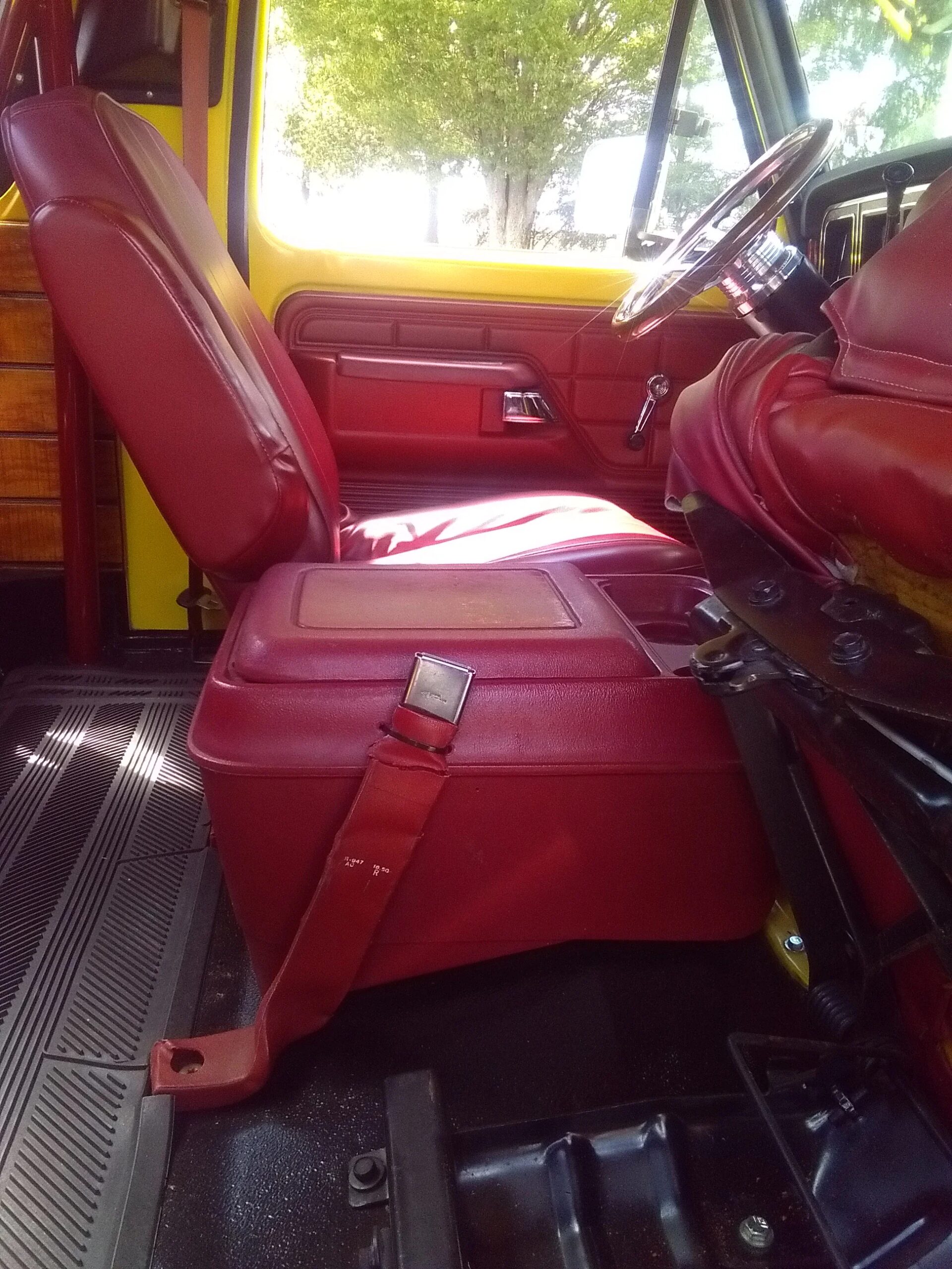 Ford-Bronco-xlt-1979-Yellow-Red-19
