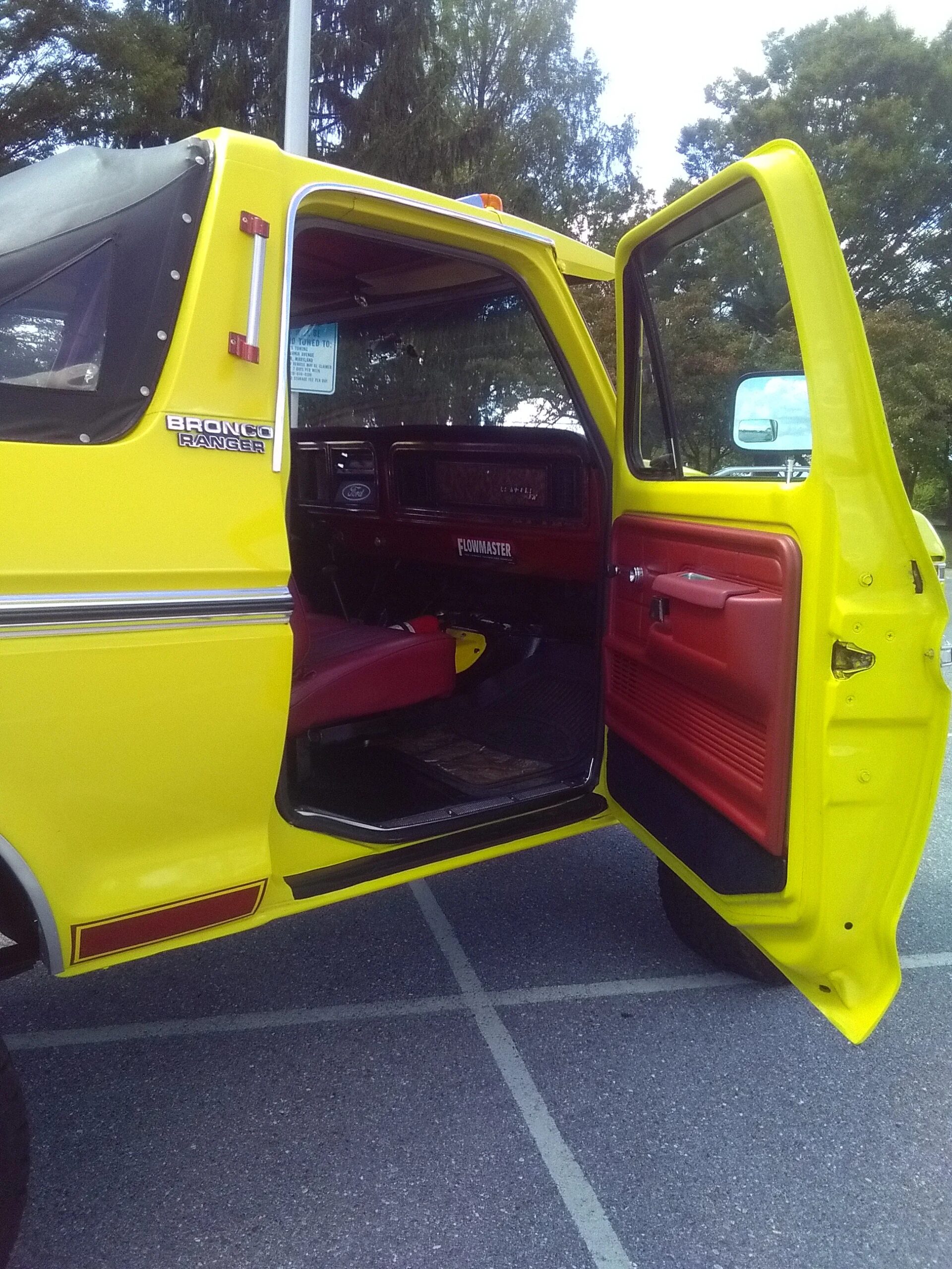 Ford-Bronco-xlt-1979-Yellow-Red-7