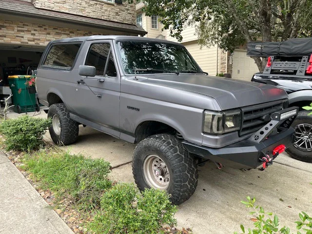 Ford-Bronco-xlt-1990-Gray-Black-2