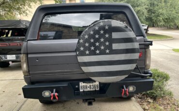Ford-Bronco-xlt-1990-Gray-Black-3