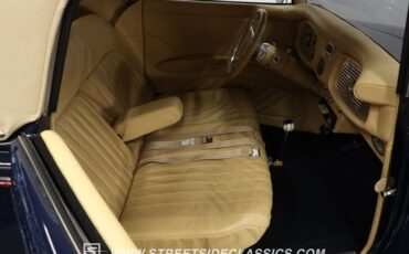 Ford-Cabriolet-1933-Dark-Blue-Tan-44