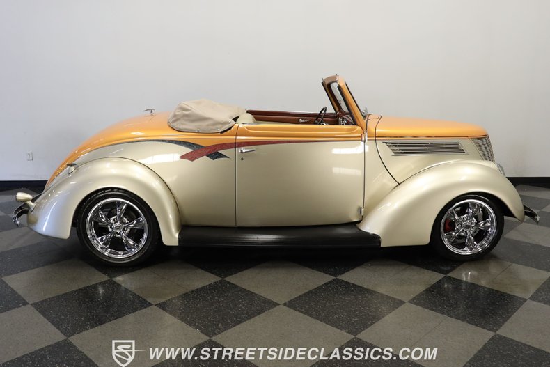 Ford-Cabriolet-1937-Champagne-Metallic-Cashmere-19