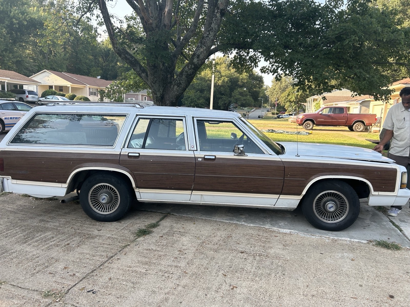 Ford-Country-Squire-1989-Wagon-3