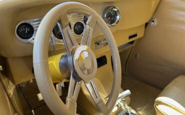 Ford-Coupe-1933-Yellow-Tan-13