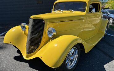 Ford-Coupe-1933-Yellow-Tan