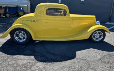 Ford-Coupe-1933-Yellow-Tan-4
