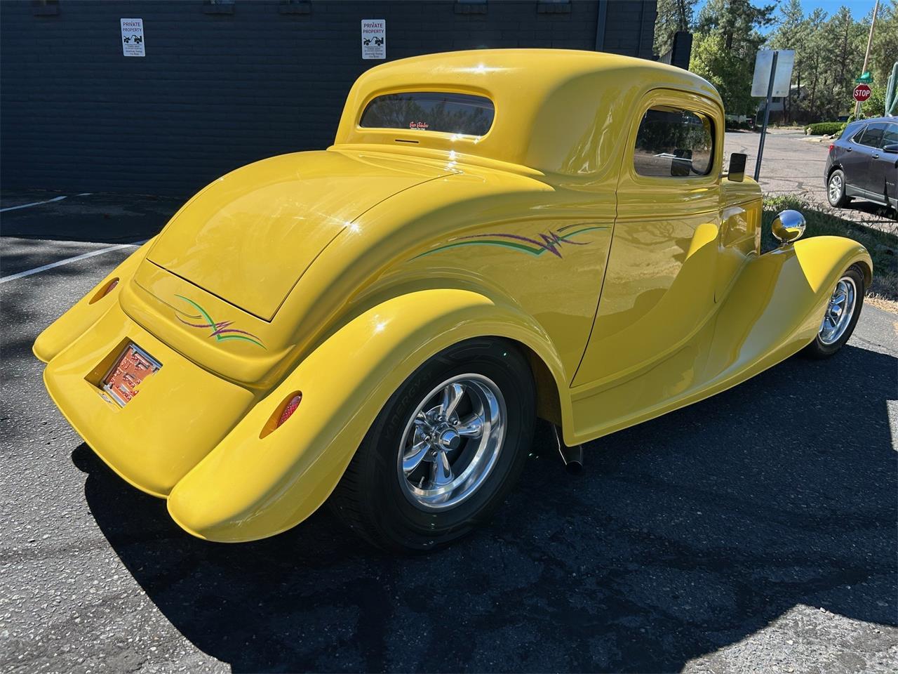 Ford-Coupe-1933-Yellow-Tan-5